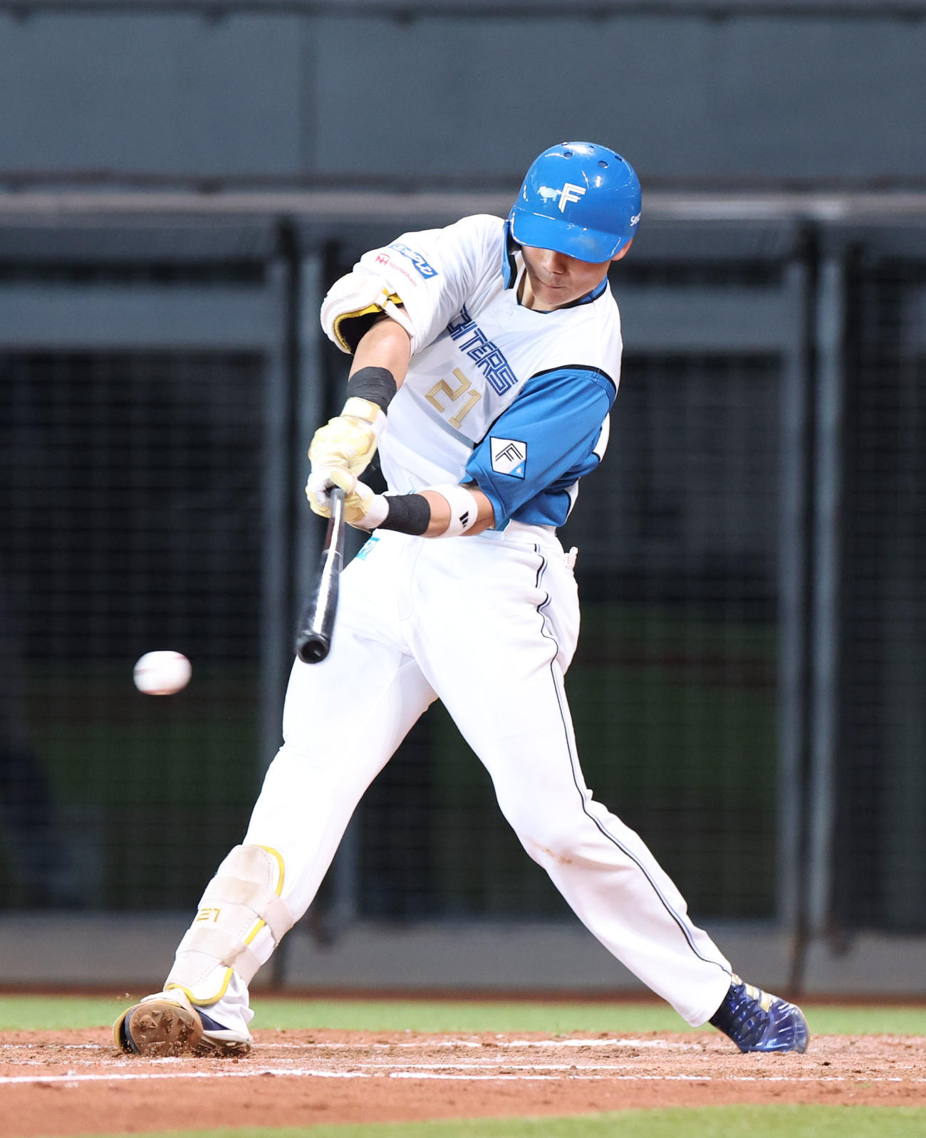 日本ハム対西武　5回裏日本ハム2死二塁、清宮は右前適時打を放つ（撮影・佐藤翔太）