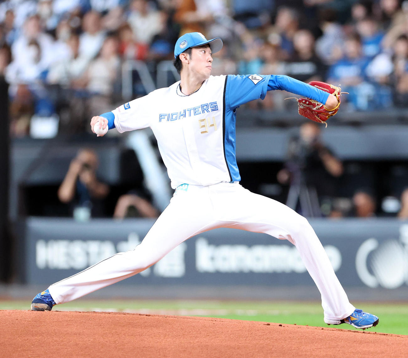 日本ハム対西武　日本ハム先発の福島（撮影・佐藤翔太）