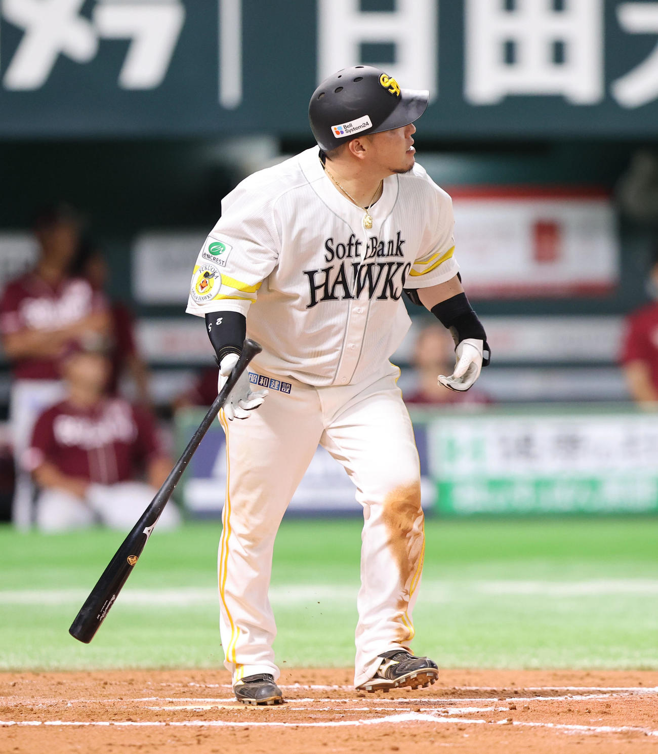 ソフトバンク対楽天　7回裏ソフトバンク1死、山川は左越えに本塁打を放つ（撮影・梅根麻紀）