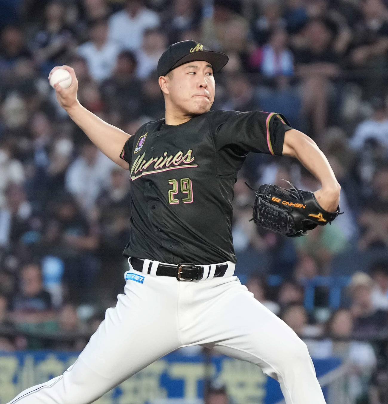 ロッテ対オリックス　ロッテ先発の西野（撮影・小沢裕）