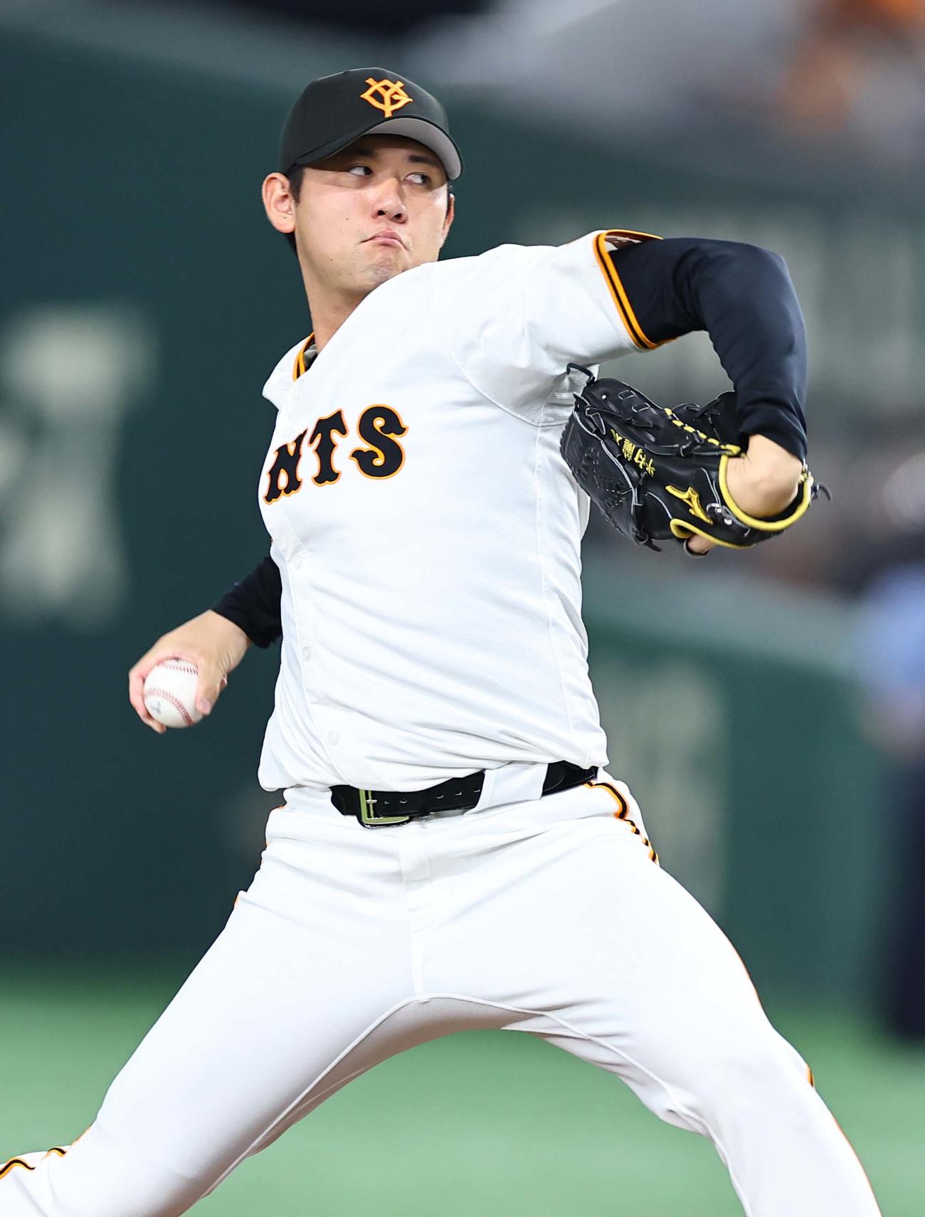 巨人対阪神　巨人6番手の平内（撮影・上田博志）