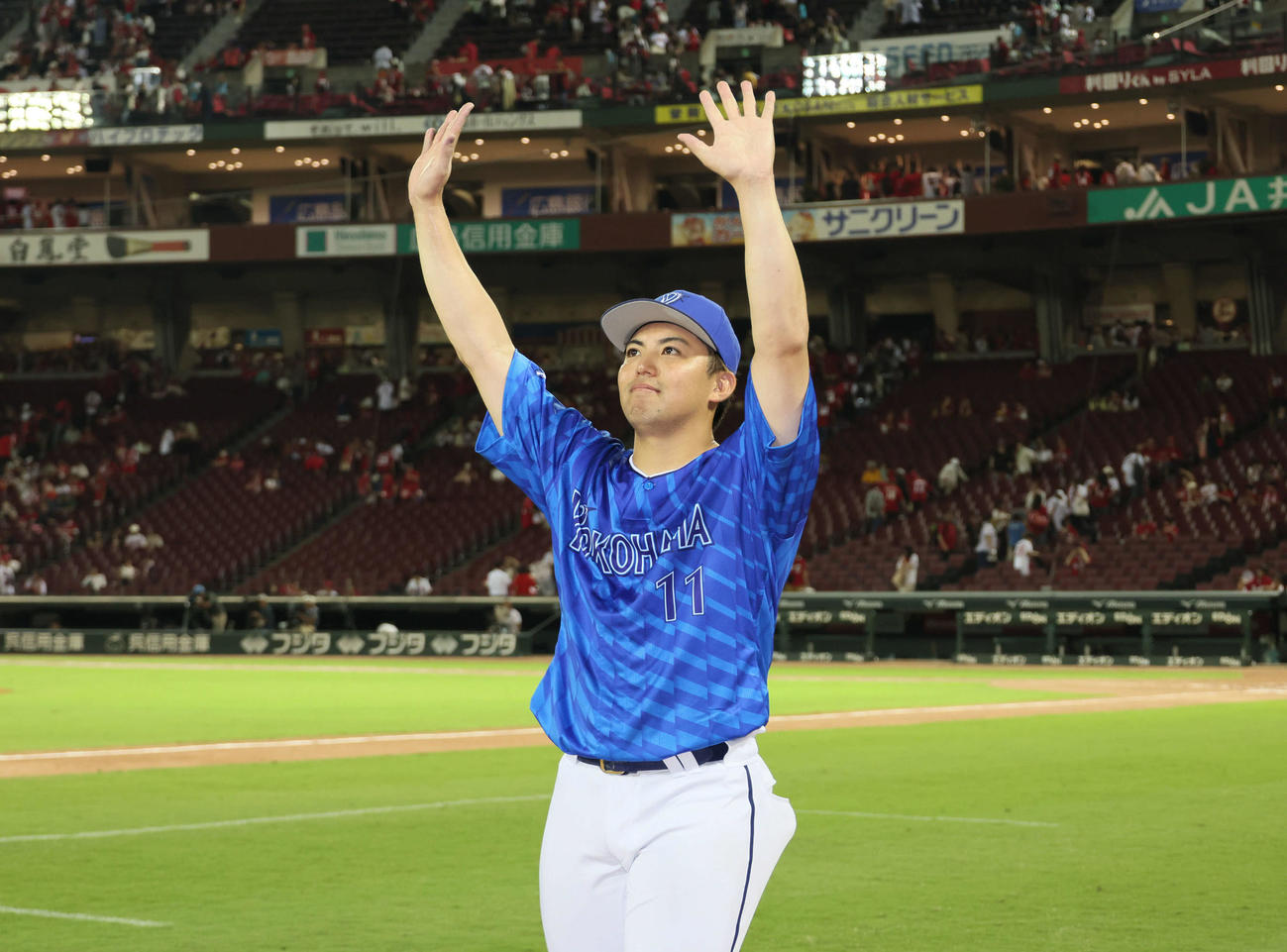 広島対DeNA 9勝目の東（撮影・加藤孝規）
