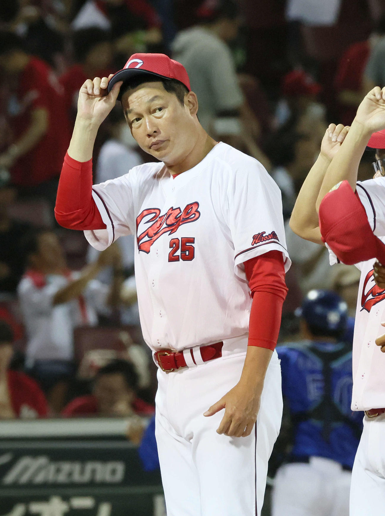 広島対DeNA　敗れた広島新井監督（撮影・加藤孝規）