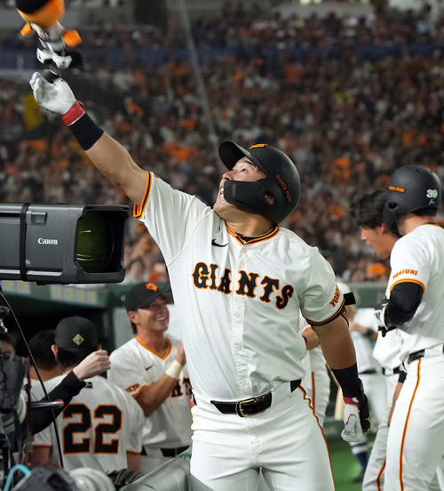 巨人】夏男・浅野翔吾、野球脳を鍛え今季初安打が1号グランドスラム