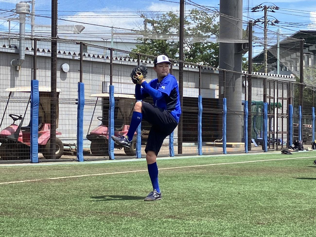 球団施設DOCKで調整したDeNA石田裕（球団提供）