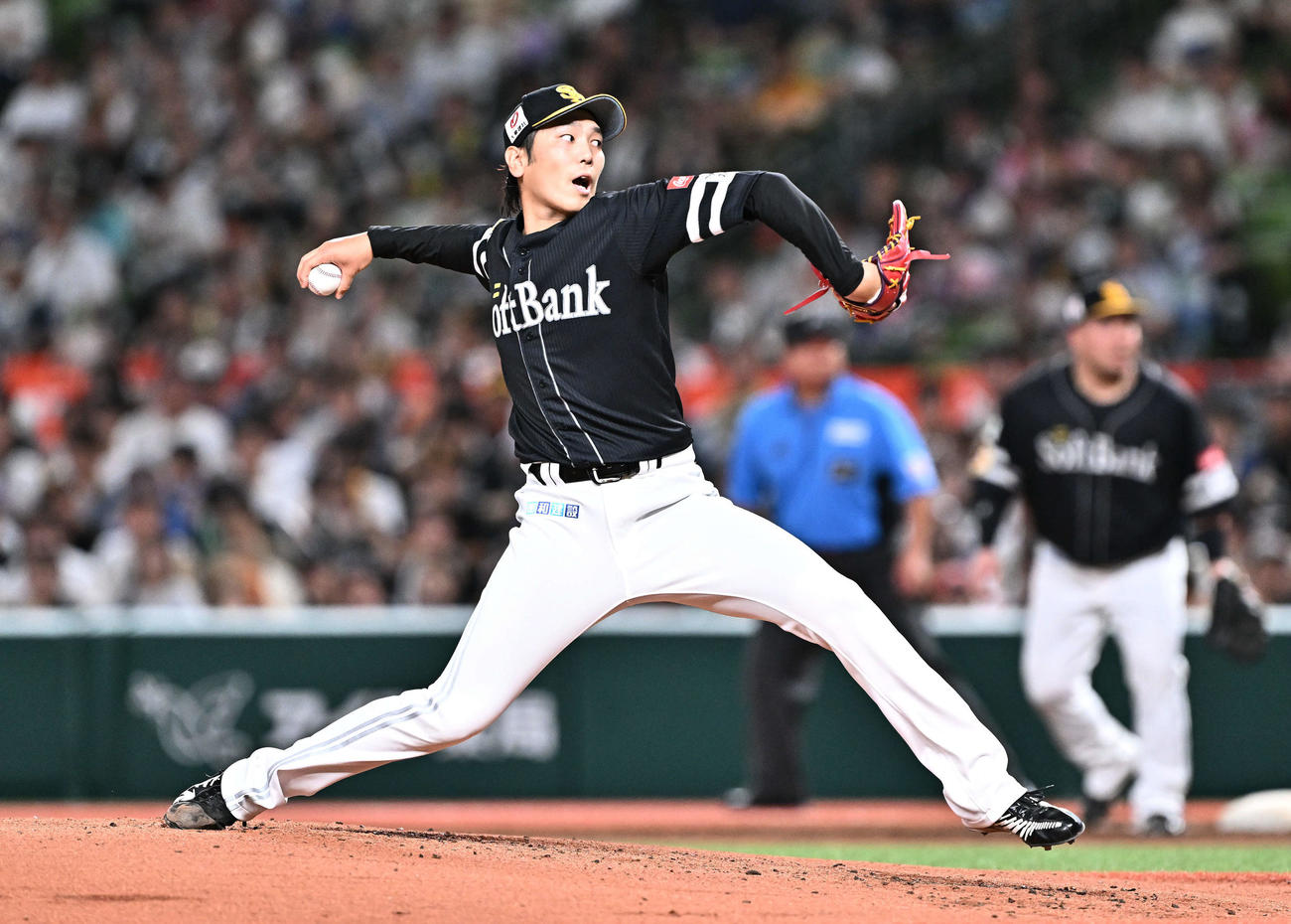 西武対ソフトバンク　ソフトバンク先発の石川（撮影・滝沢徹郎）　