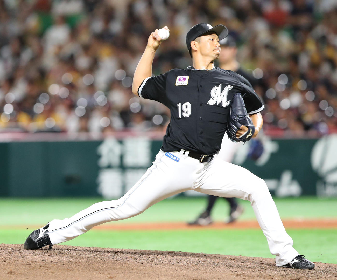 ソフトバンク対ロッテ　ロッテ2番手で登板した唐川（撮影・鬼束羽瑠菜）
