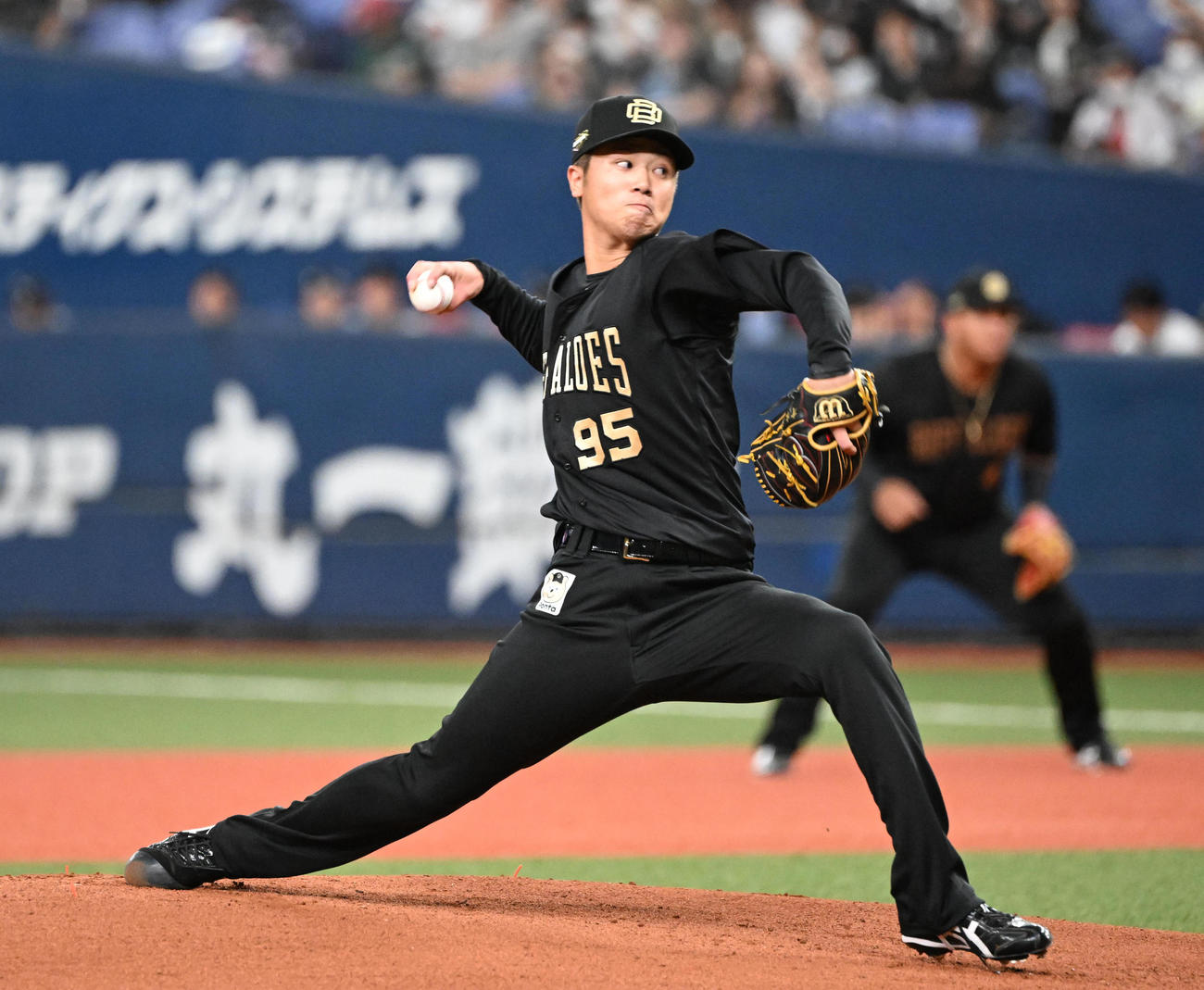 オリックス対日本ハム　先発するオリックス才木（撮影・和賀正仁）