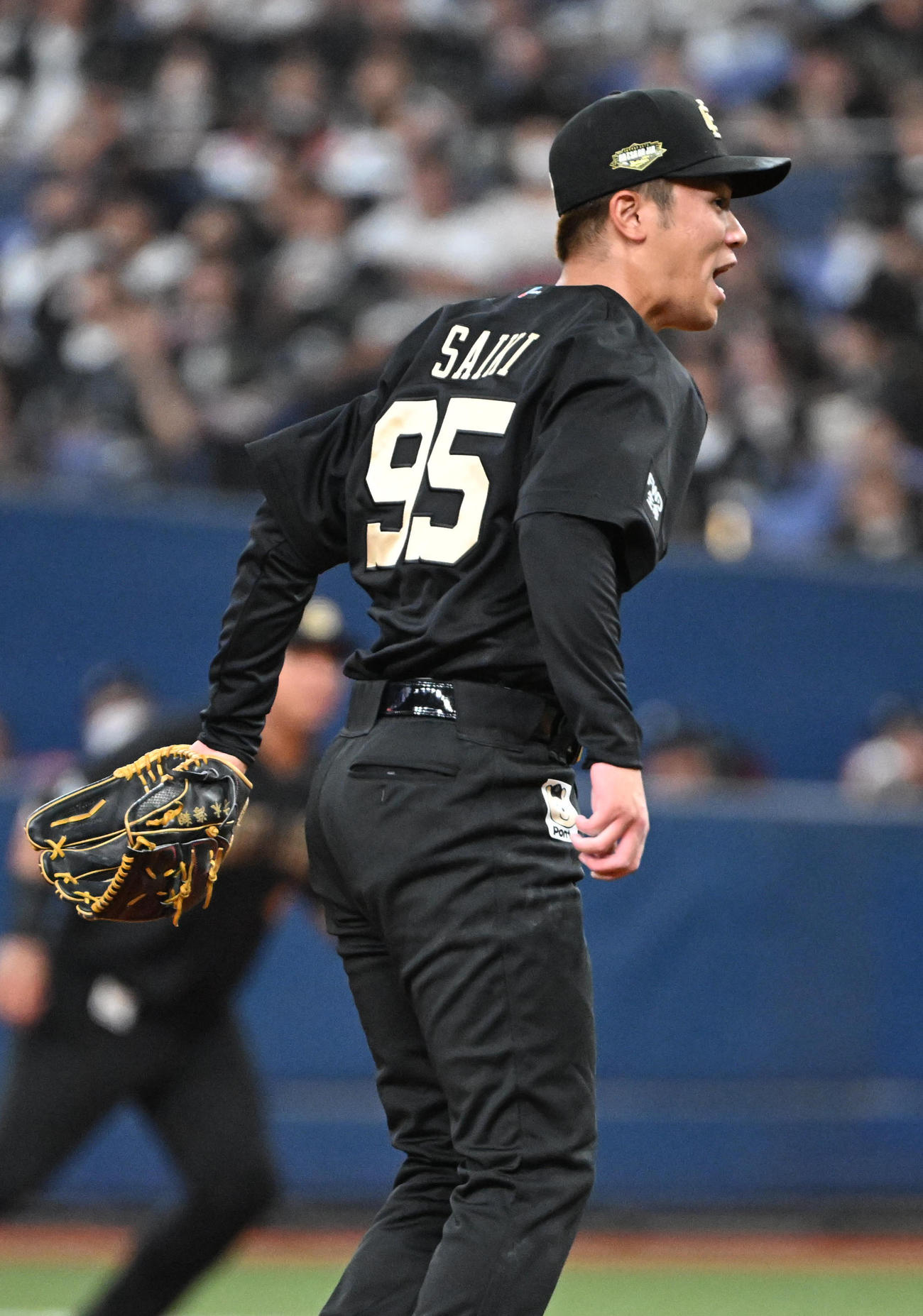 オリックス対日本ハム　5回表日本ハム2死、田宮を空振り三振に仕留めほえる才木（撮影・和賀正仁）