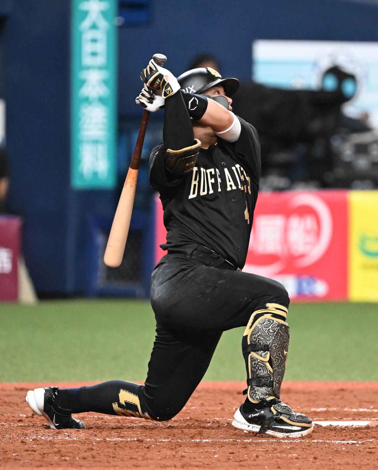 オリックス対日本ハム　4回裏オリックス1死、先制の右越えソロ本塁打を放つ森（撮影・和賀正仁）