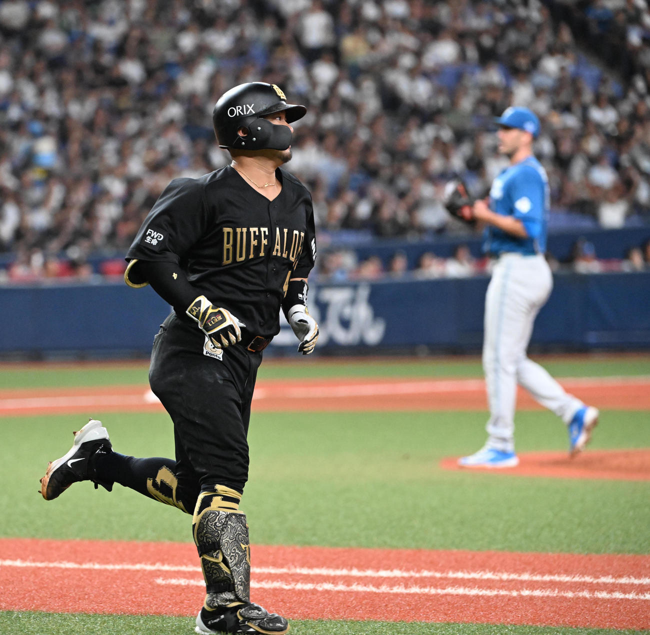 オリックス対日本ハム　4回裏オリックス1死、先制の右越えソロ本塁打を放つ森（撮影・和賀正仁）
