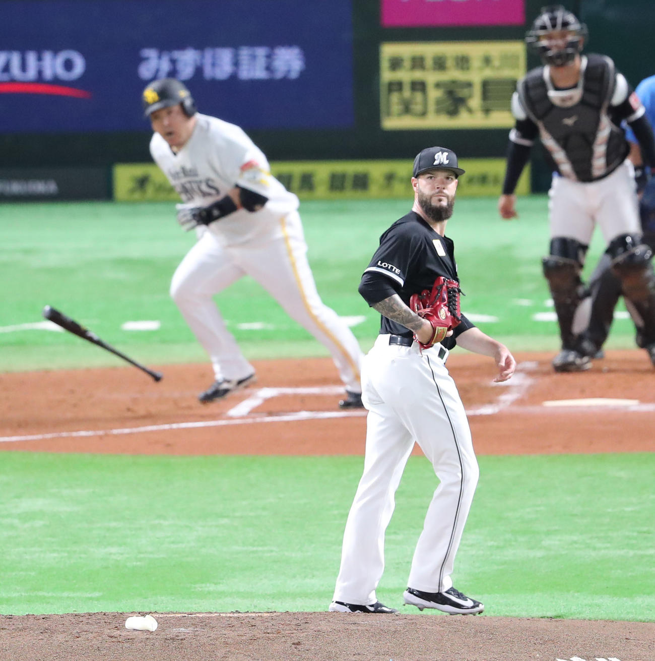 ソフトバンク対ロッテ　1回裏ソフトバンク1死二塁、山川に中越え適時二塁打を浴びたカイケル（撮影・鬼束羽瑠菜）