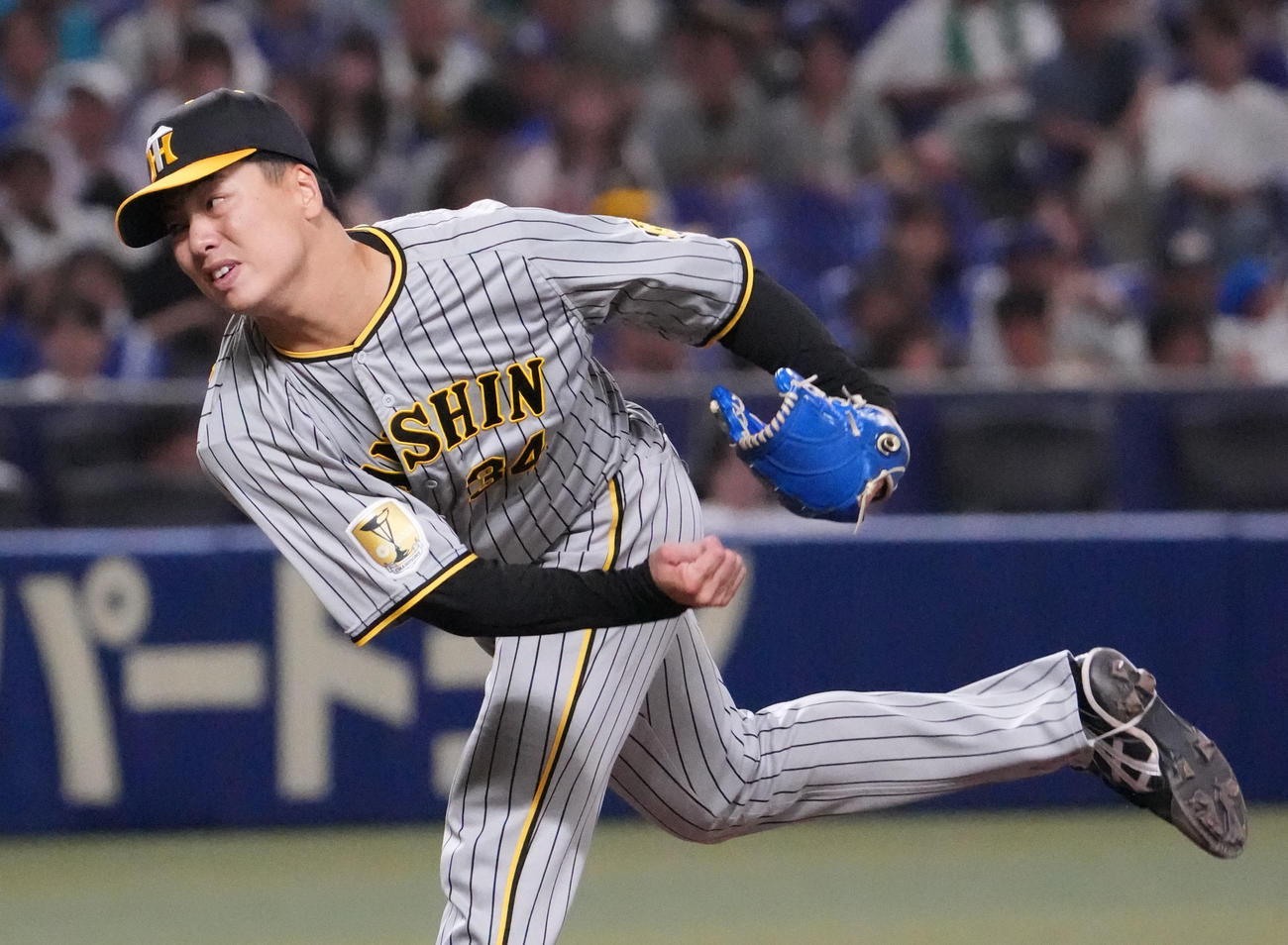 中日対阪神　12回裏、阪神8番手で登板する漆原（撮影・森本幸一）