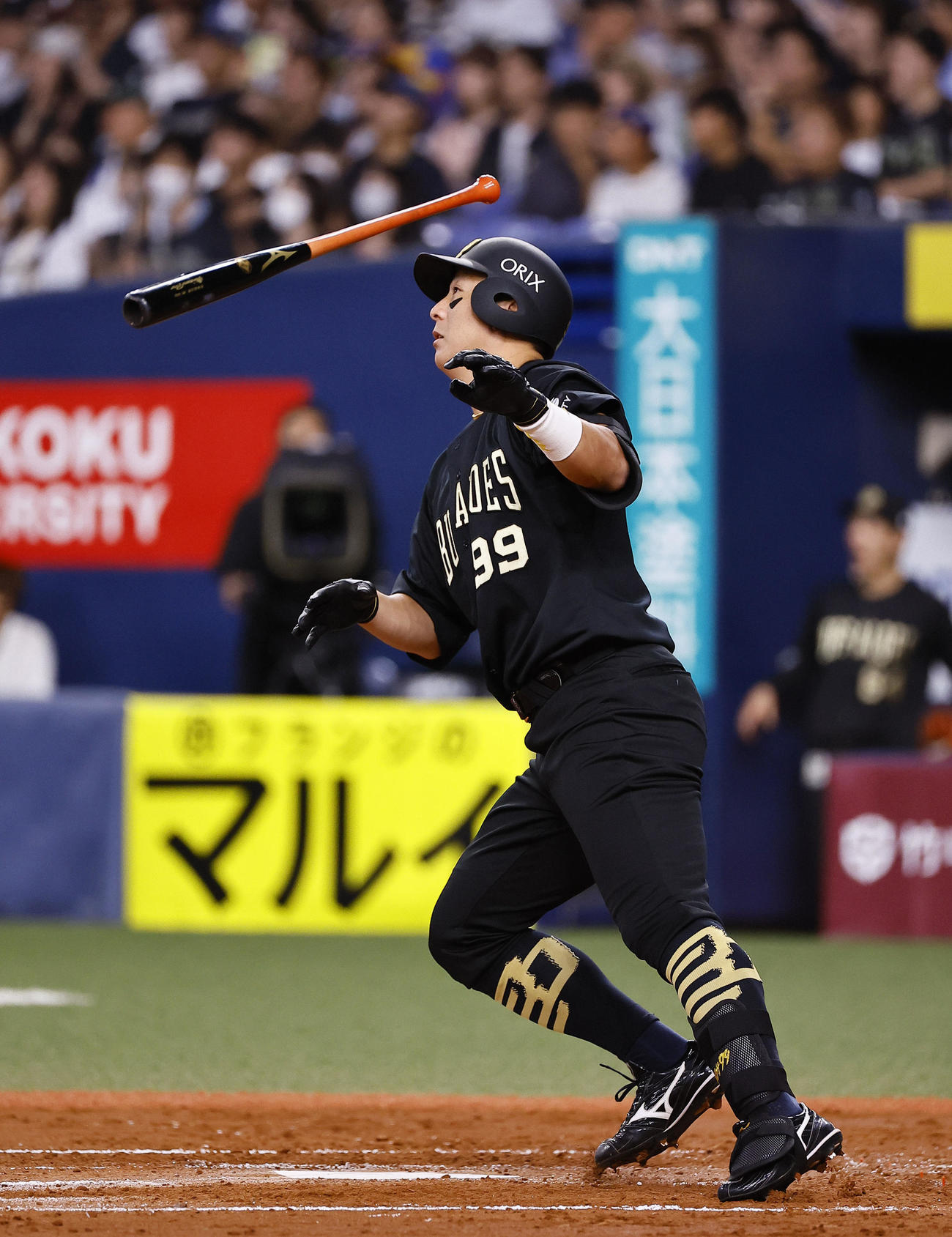オリックス対日本ハム　2回裏オリックス2死、杉本は中越えに本塁打を放つ（撮影・藤尾明華）