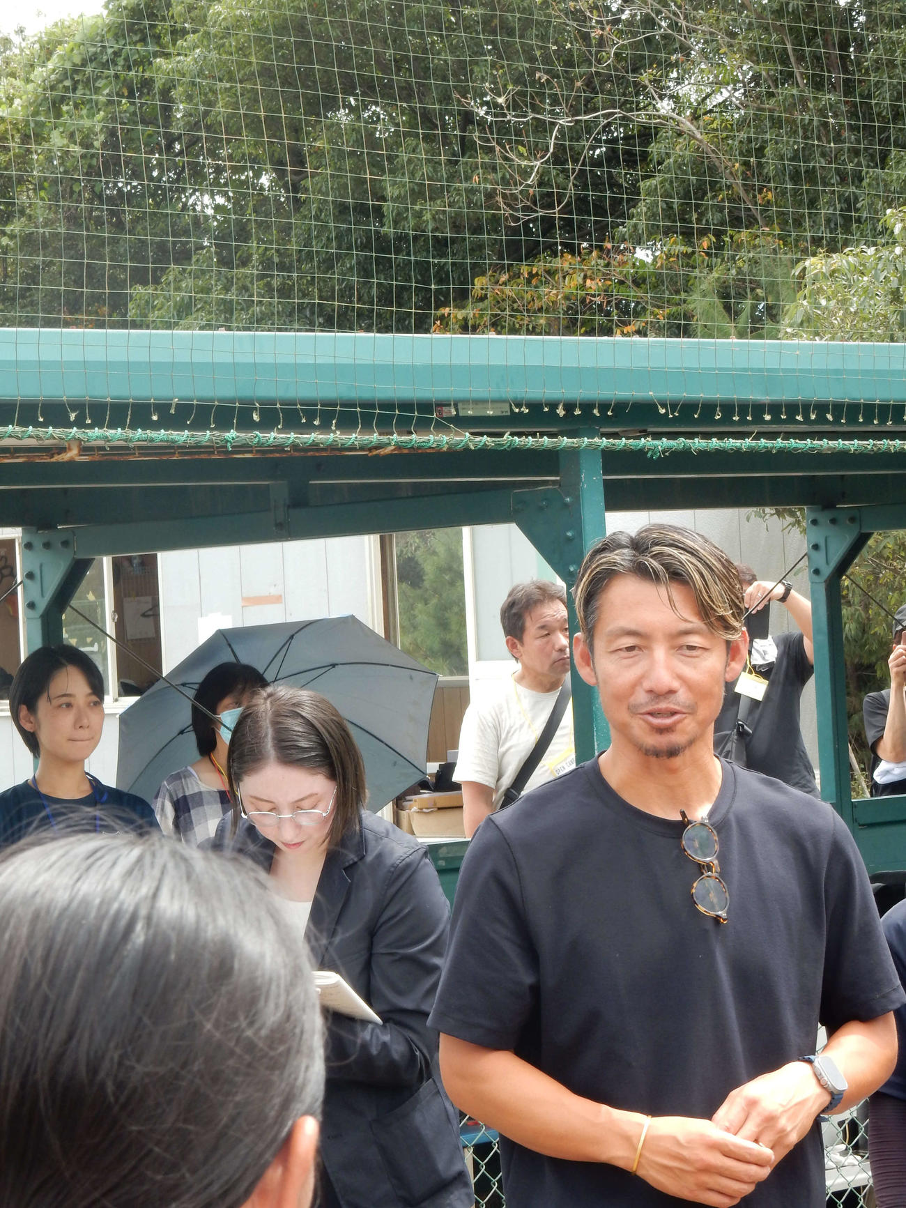 びわこ成蹊スポーツ大の硬式野球部女子部員にエールを送る鳥谷敬氏