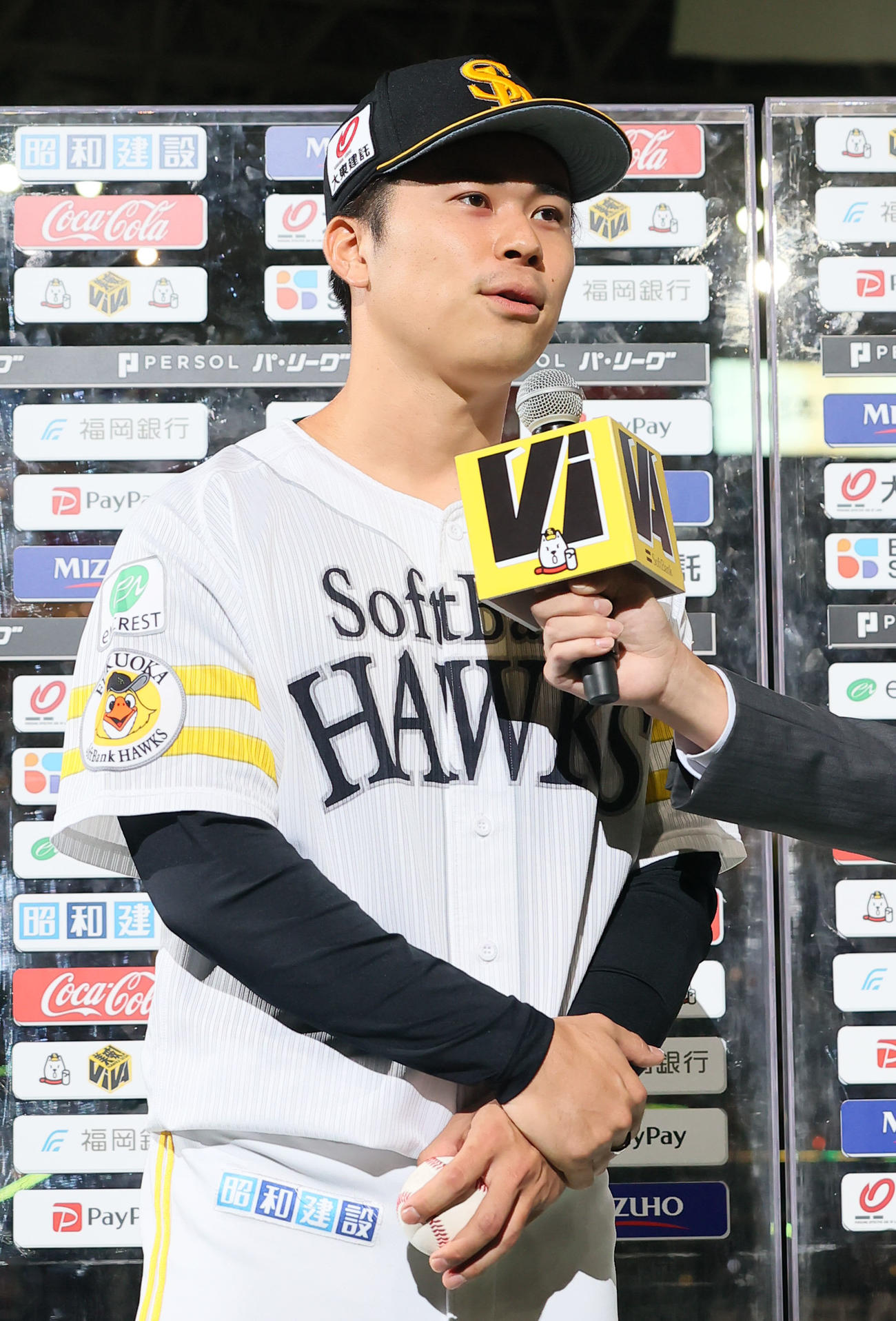 ソフトバンク対ロッテ　本日のヒーローに輝いた松本晴（撮影・鬼束羽瑠菜）