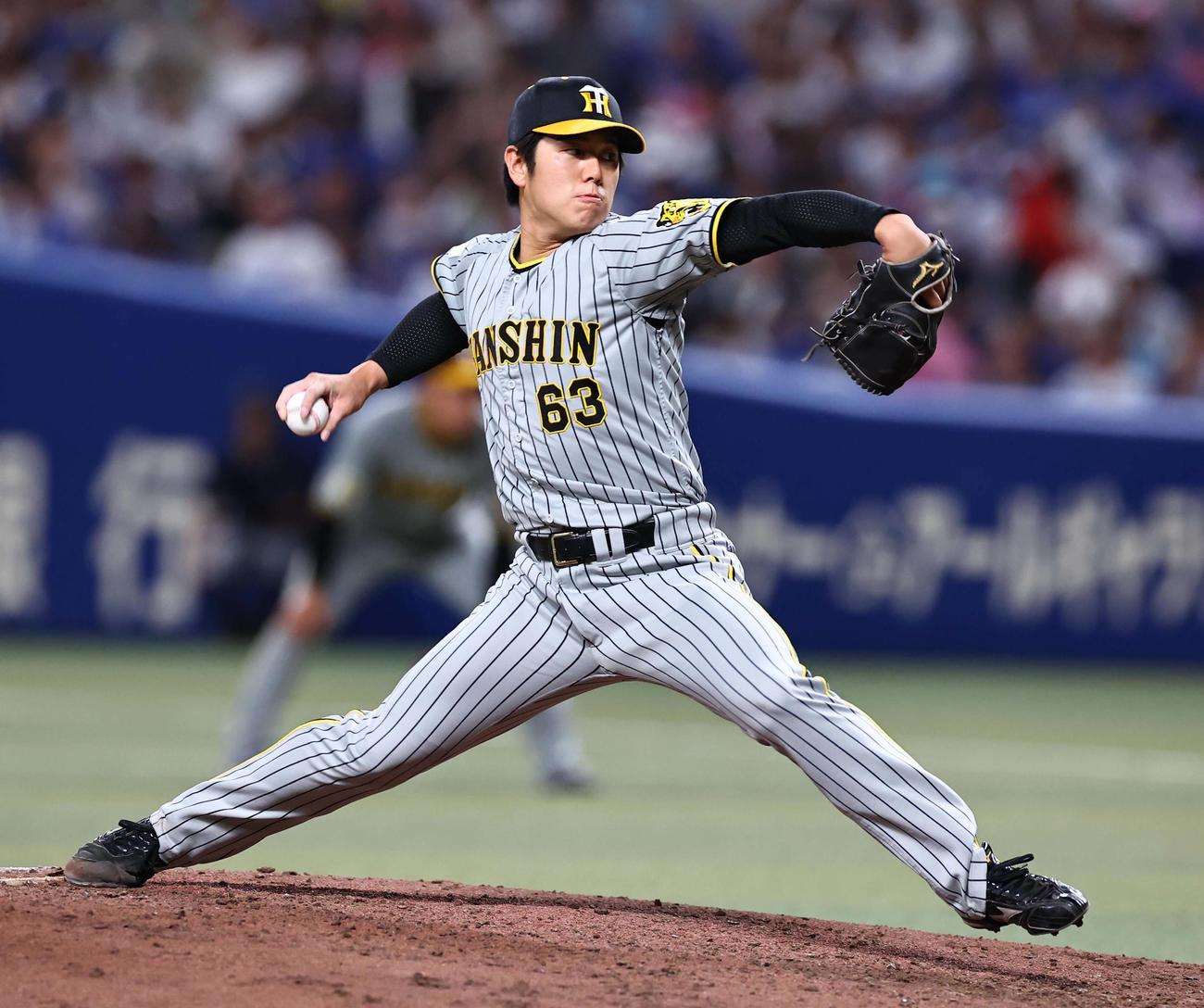 中日対阪神　阪神3番手の石黒（撮影・上田博志）