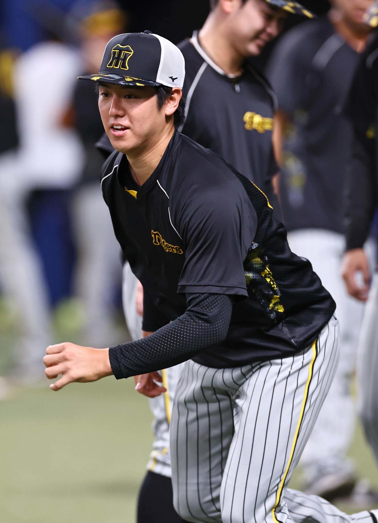 中日対阪神　1軍に合流した石黒（撮影・上田博志）
