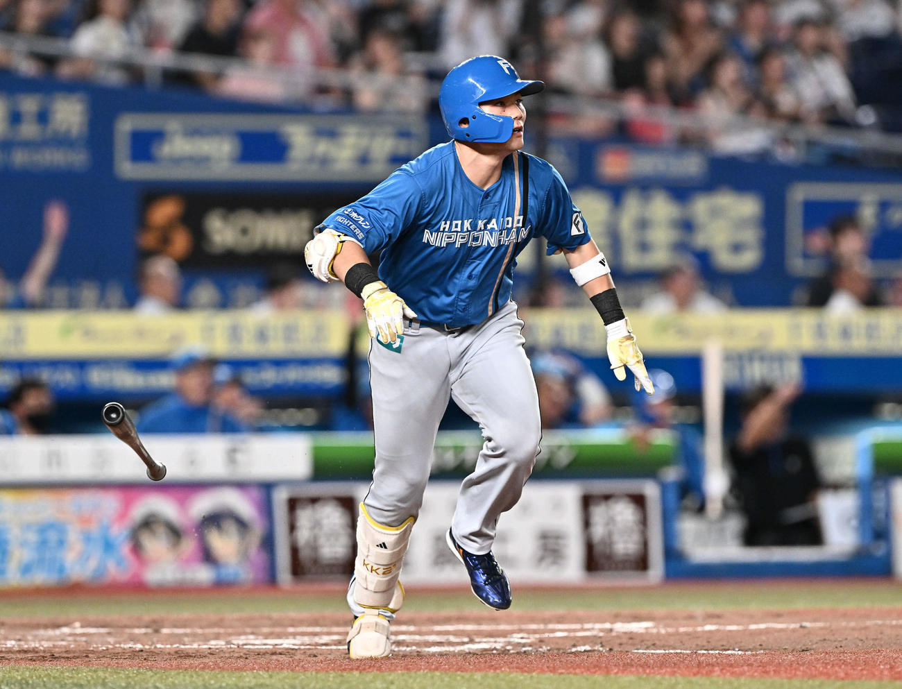 ロッテ対日本ハム　3回表日本ハム1死三塁、清宮は右翼に適時三塁打を放つ（撮影・滝沢徹郎）