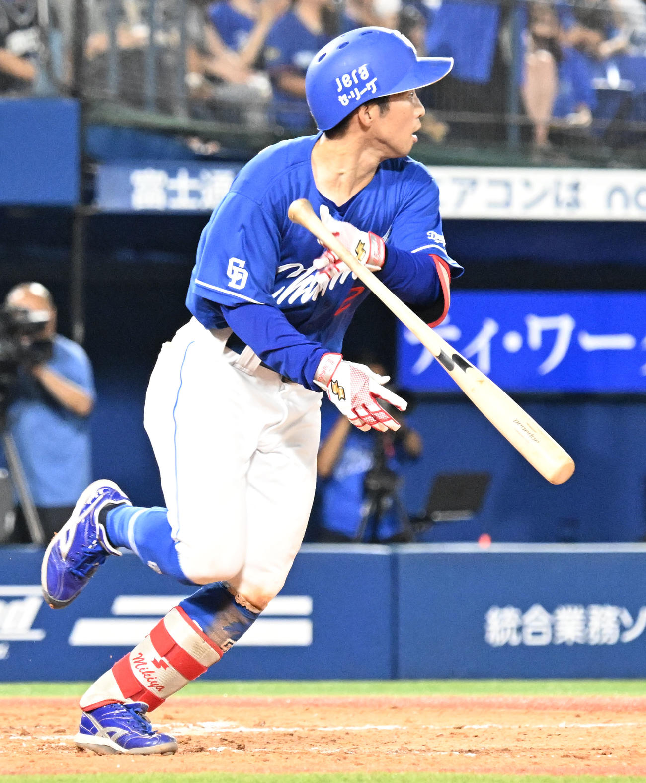 DeNA対中日　9回表中日1死満塁、田中が左前に勝ち越し適時打を放つ（撮影・千葉一成）