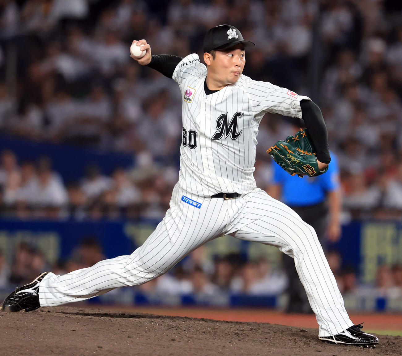 ロッテ対日本ハム　7回表日本ハムの攻撃を抑えた横山（撮影・浅見桂子）