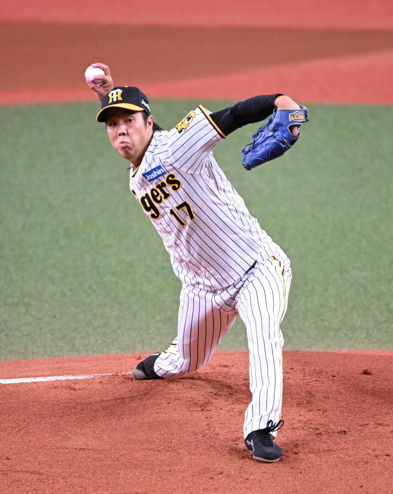 阪神対ヤクルト　先発する阪神青柳（撮影・和賀正仁）