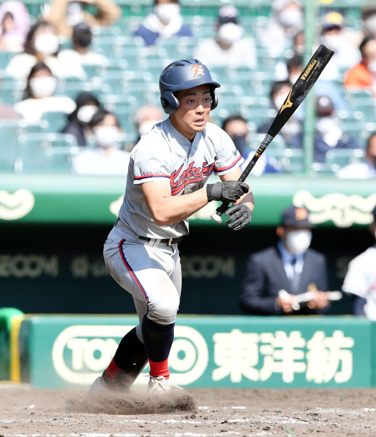 第93回選抜高校野球大会　京都国際対柴田　10回表京都国際1死二塁、中川勇斗は勝ち越しの右前適時打を放つ＝2021年3月24日　）　