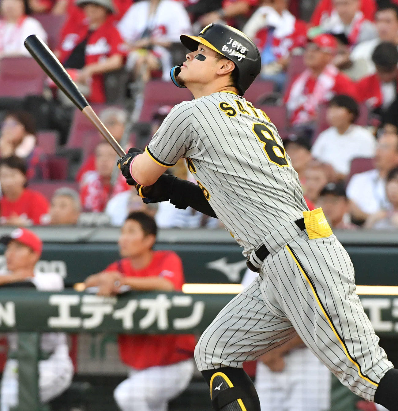 広島対阪神　1回表阪神2死三塁、佐藤輝は先制中三塁打を放つ（撮影・岩下翔太）