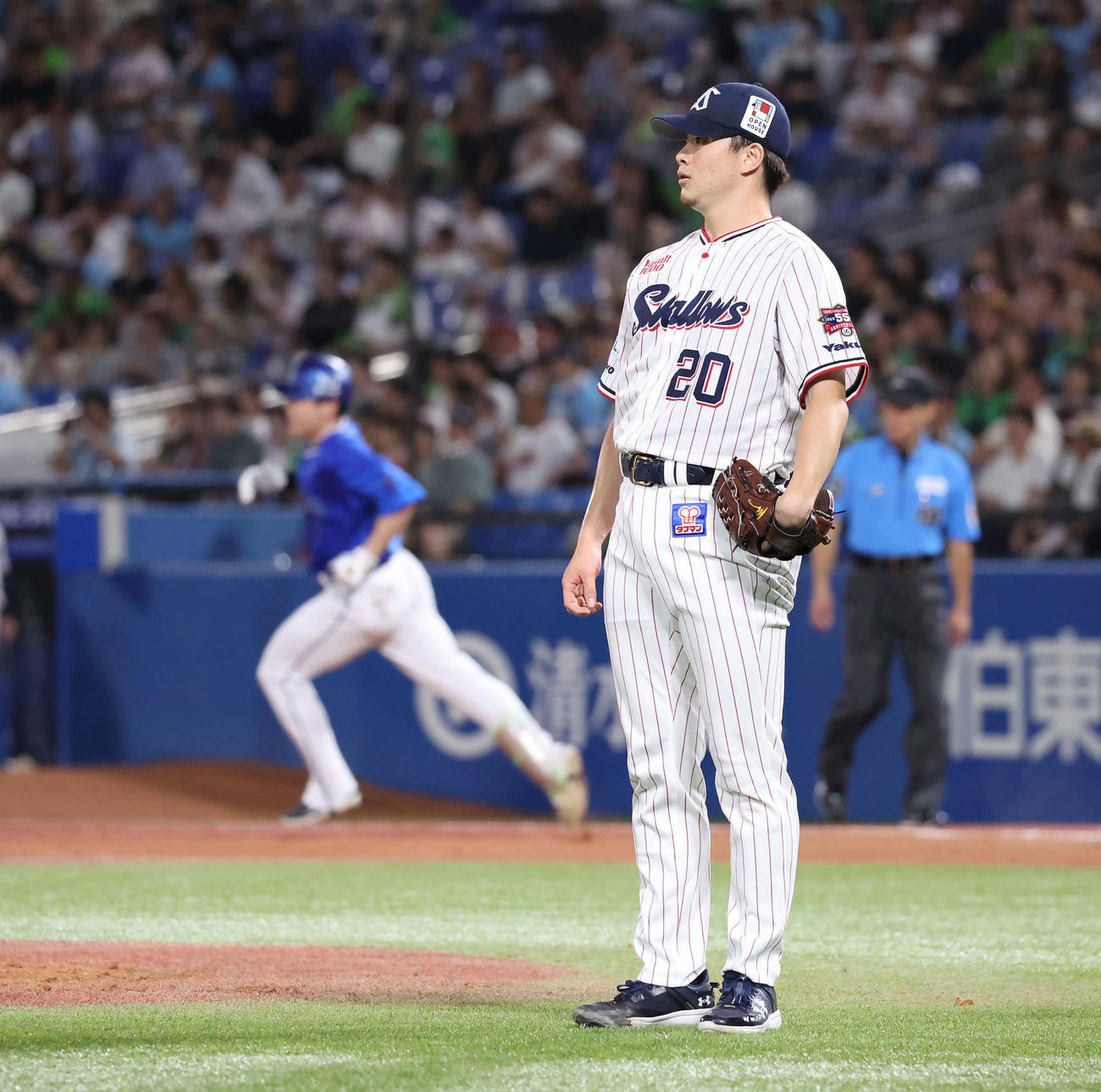 ヤクルト対DeNA 6回表DeNA無死、佐野に本塁打を打たれた木沢（撮影・丹羽敏通）