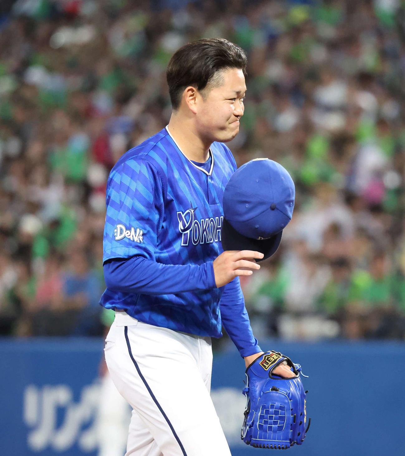 ヤクルト対DeNA 1回裏ヤクルト2死三塁、村上を左飛に仕留めた先発石田裕（撮影・丹羽敏通）
