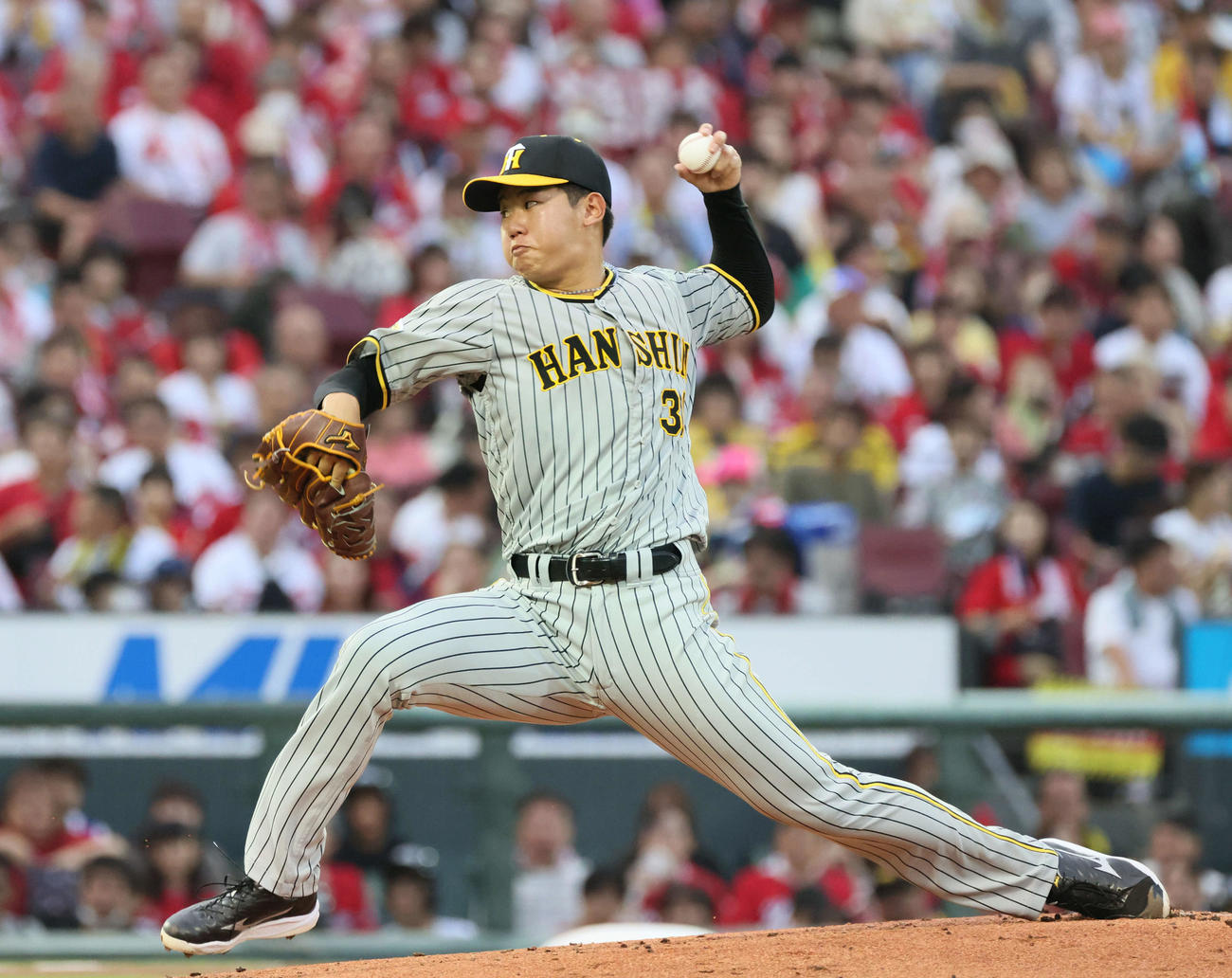 広島対阪神　阪神先発の門別（撮影・加藤孝規）
