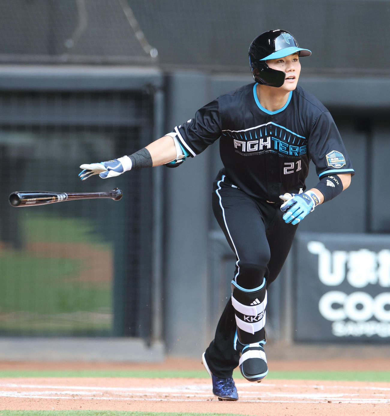 本ハム対ソフトバンク　1回裏日本ハム1死一、二塁、清宮は適時二塁打を放つ（撮影・佐藤翔太）