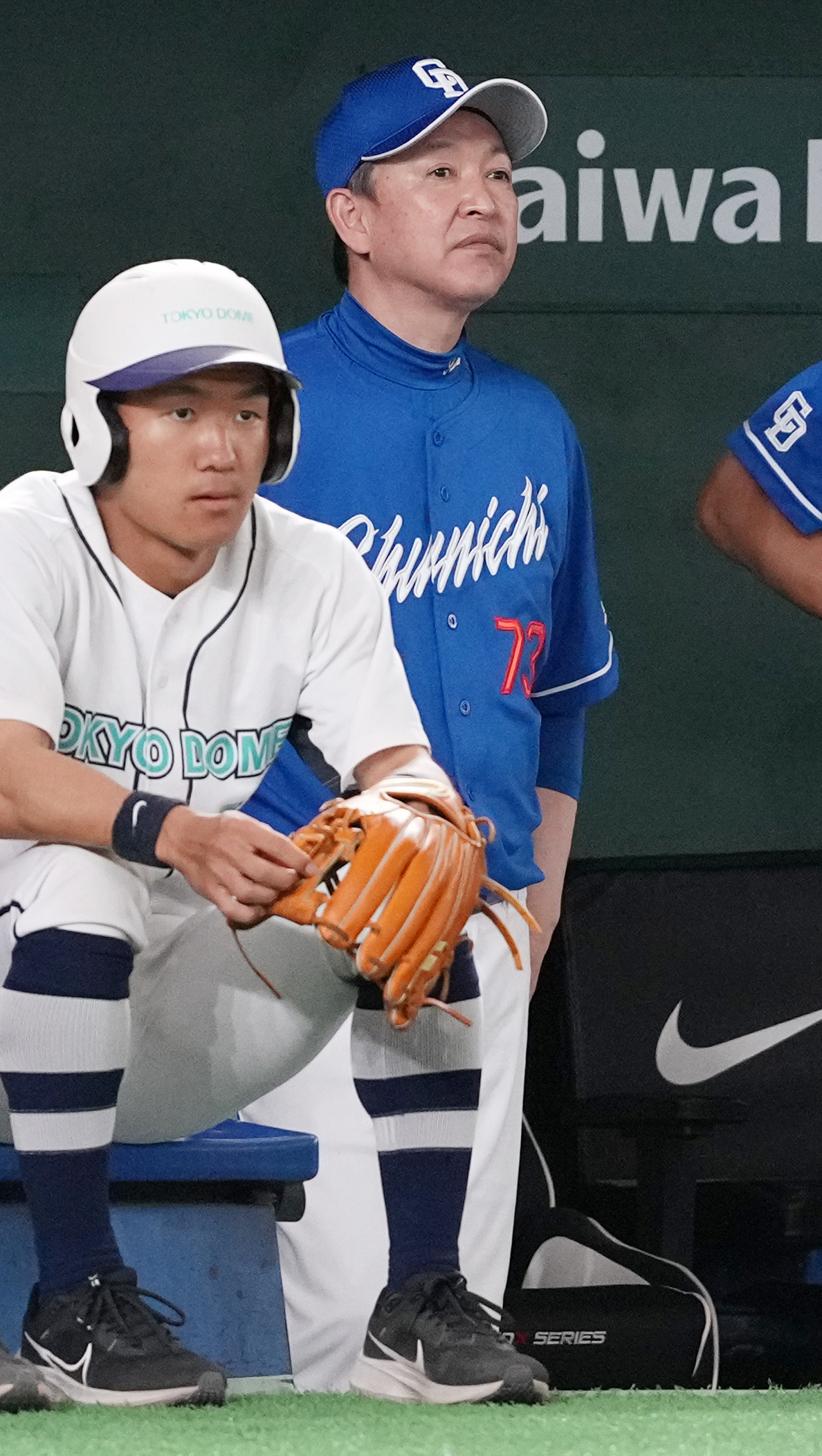 巨人対中日　ベンチで浮かない表情の中日立浪監督（撮影・鈴木みどり）