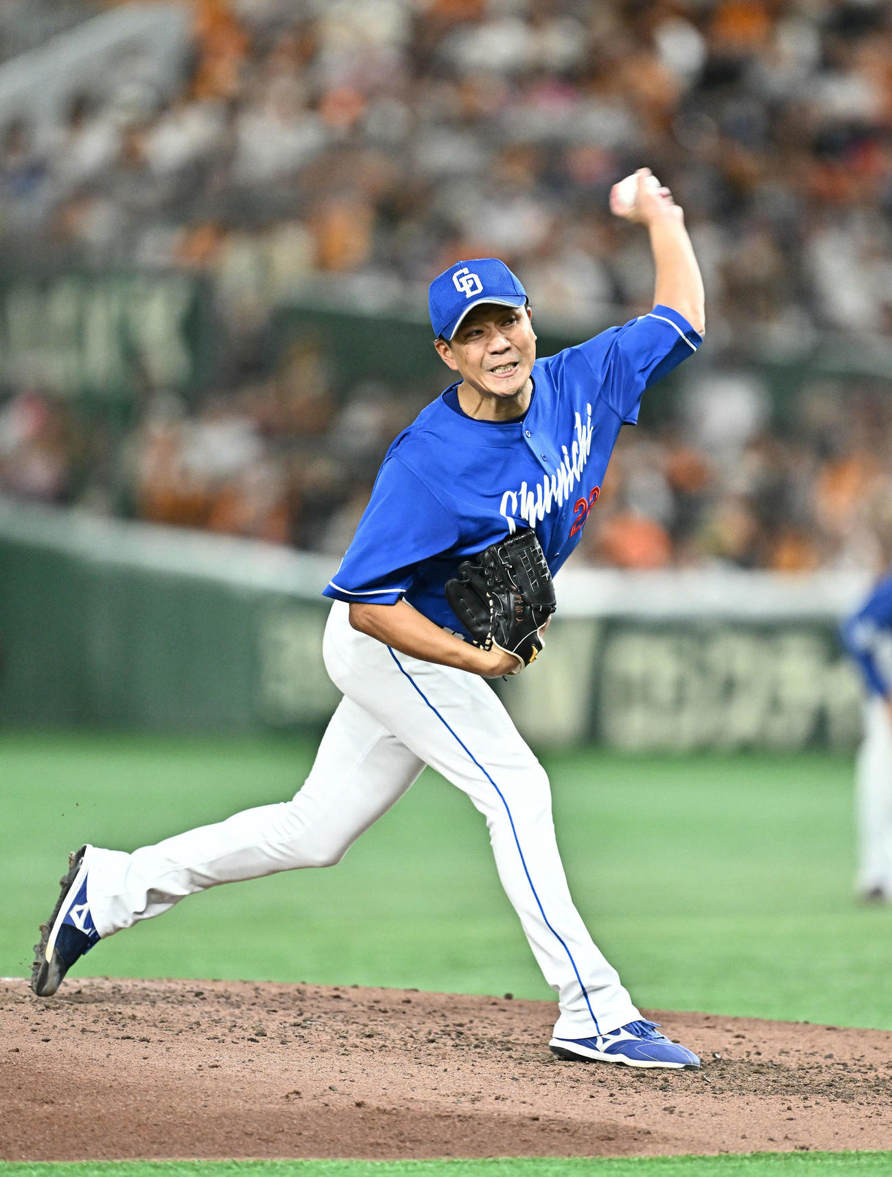 巨人対中日　力投する中日先発の大野（撮影・滝沢徹郎）