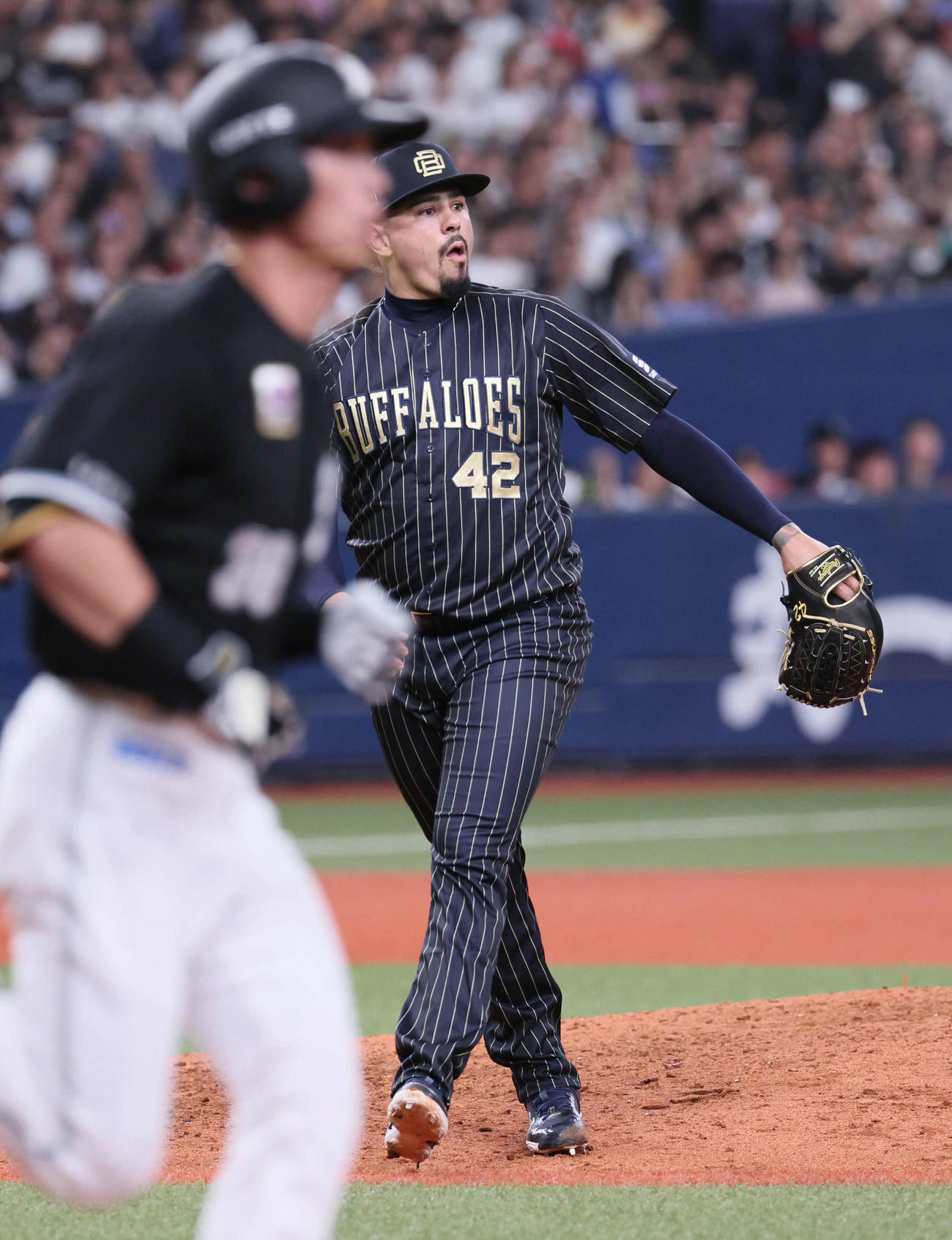 オリックス対ロッテ　最後を締めたマチャドは20セーブを挙げ、レスリー氏の外国人守護神の球団セーブ記録を更新する（撮影・宮崎幸一）