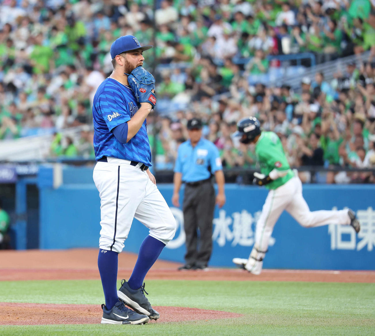 ヤクルト対DeNA 2回裏ヤクルト無死、山田に本塁打を打たれた先発ケイ（撮影・丹羽敏通）