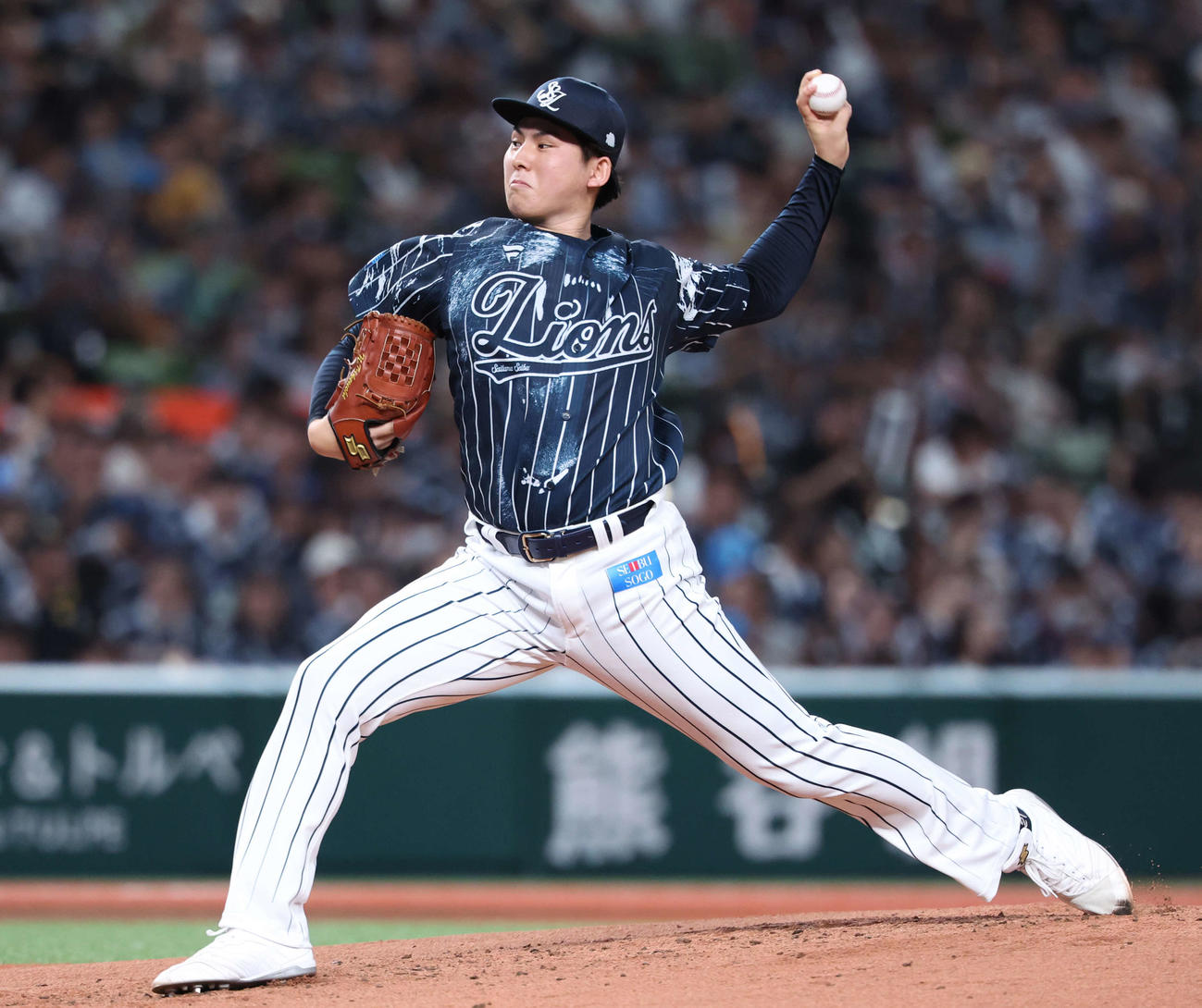 西武対楽天　2回表、力投する武内（撮影・河田真司）