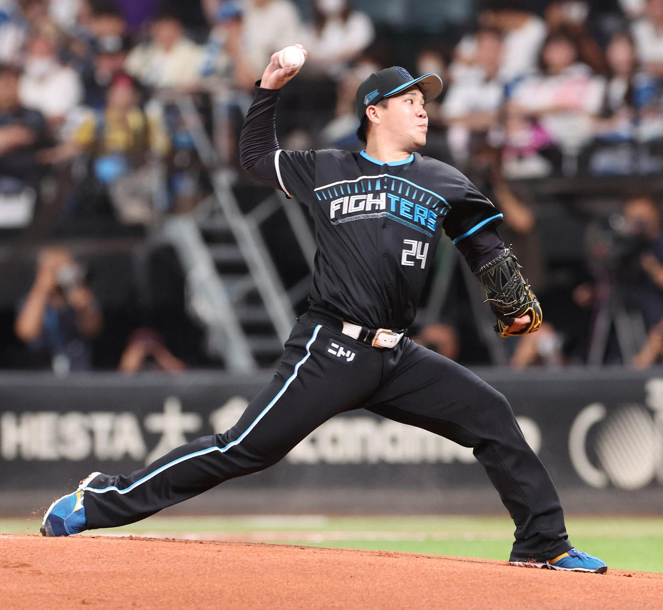 日本ハム対楽天　日本ハム先発の金村（撮影・佐藤翔太）