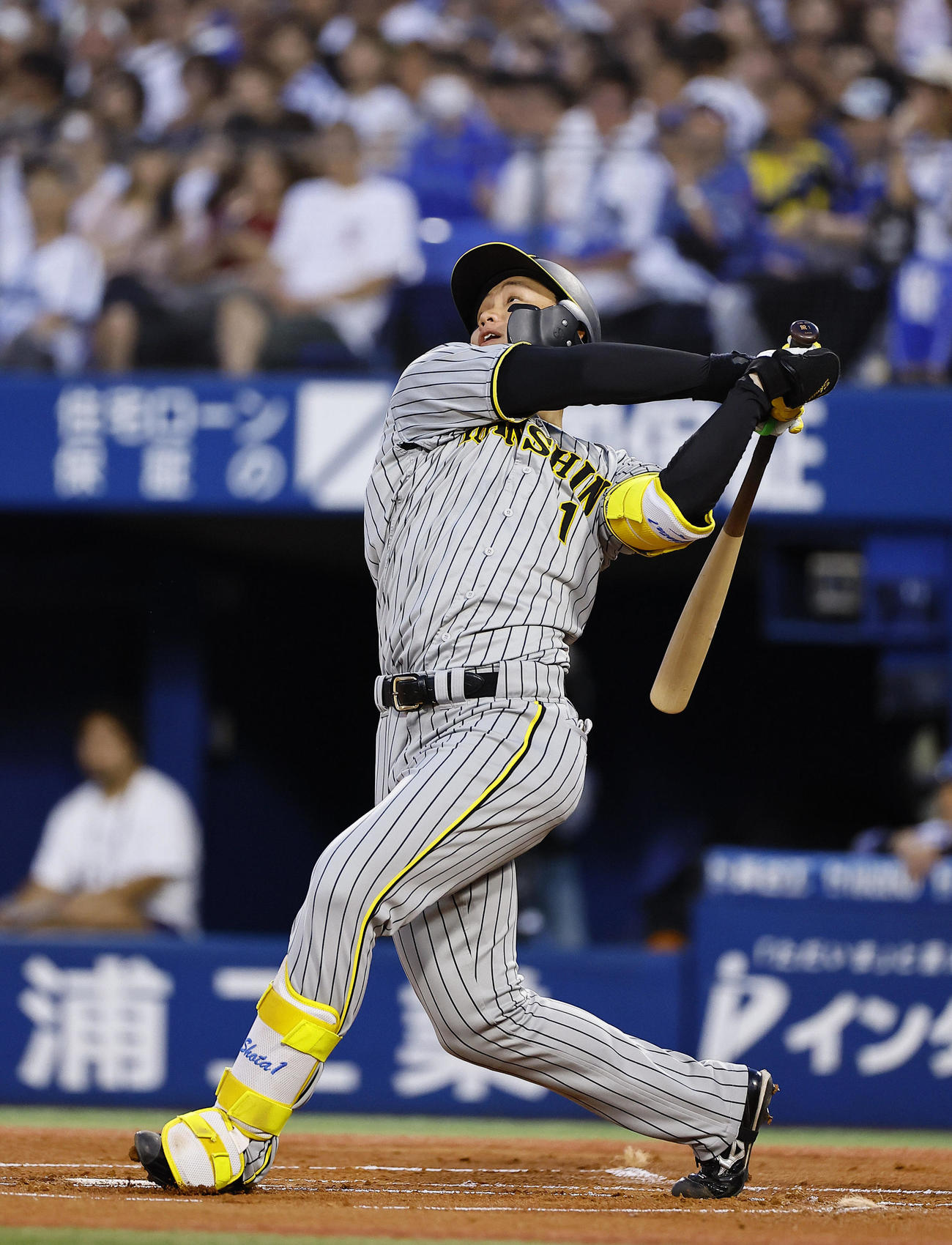 DeNA対阪神　1回表阪神2死、森下は中前に二塁打を放つ（撮影・藤尾明華）