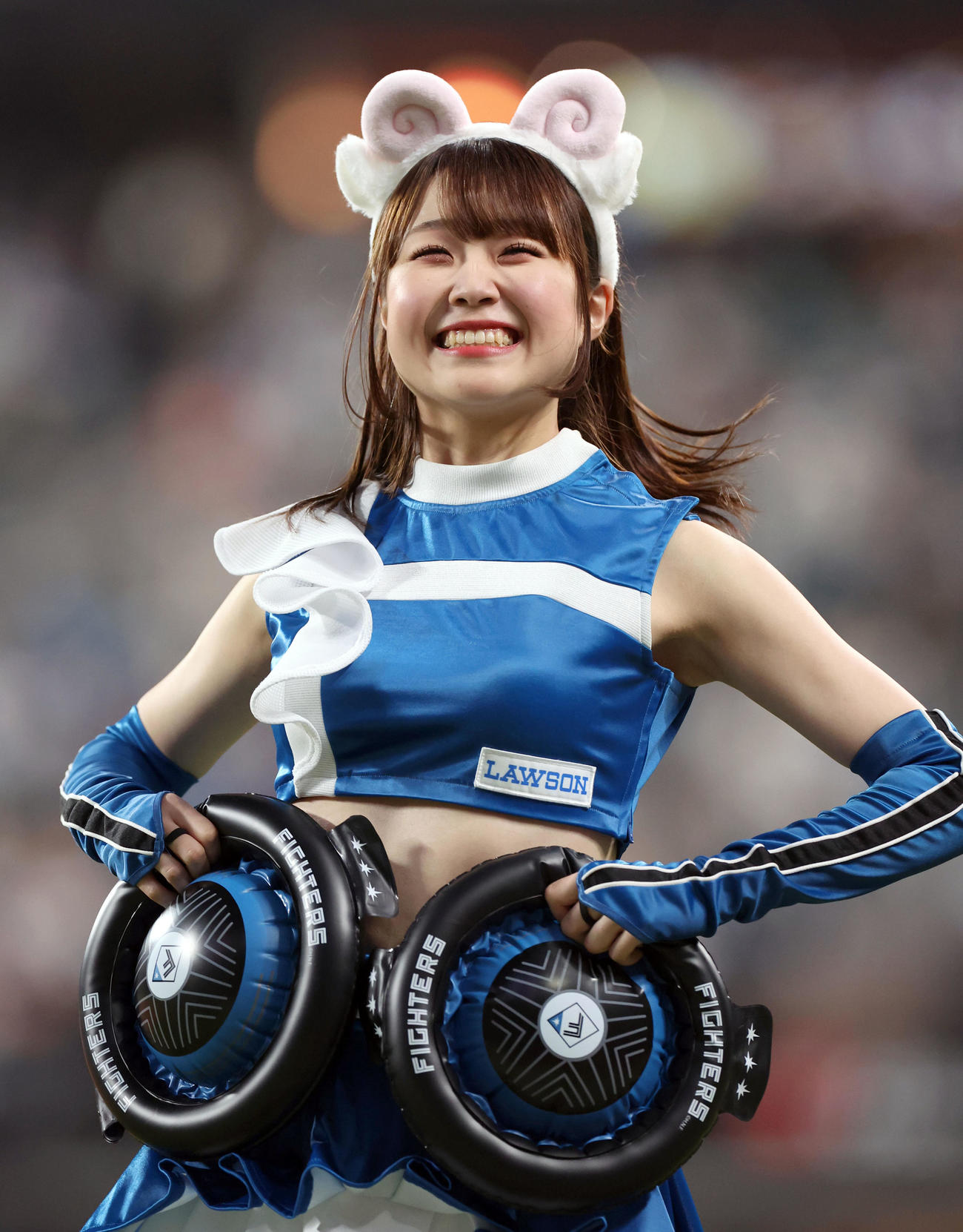 「ジンギスカンダンス」を踊るファイターズガールの大野未侑