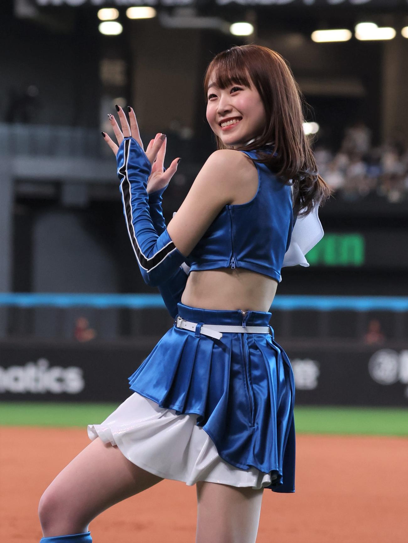 ダンスを踊るファイターズガールの大野未侑