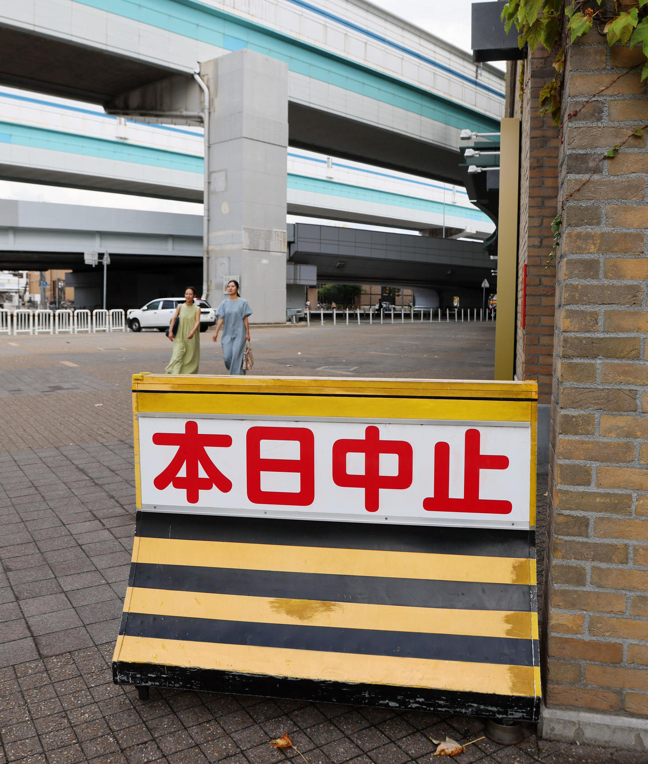阪神対巨人　台風10号の影響により試合中止となった甲子園（撮影・加藤哉）