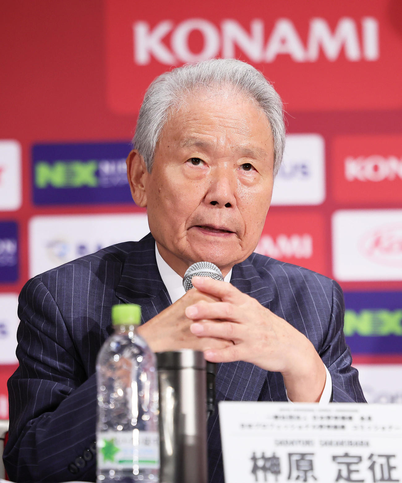 プレミア12開催概要発表会見に臨むNPB榊〓〓原コミッショナー（撮影・足立雅史）