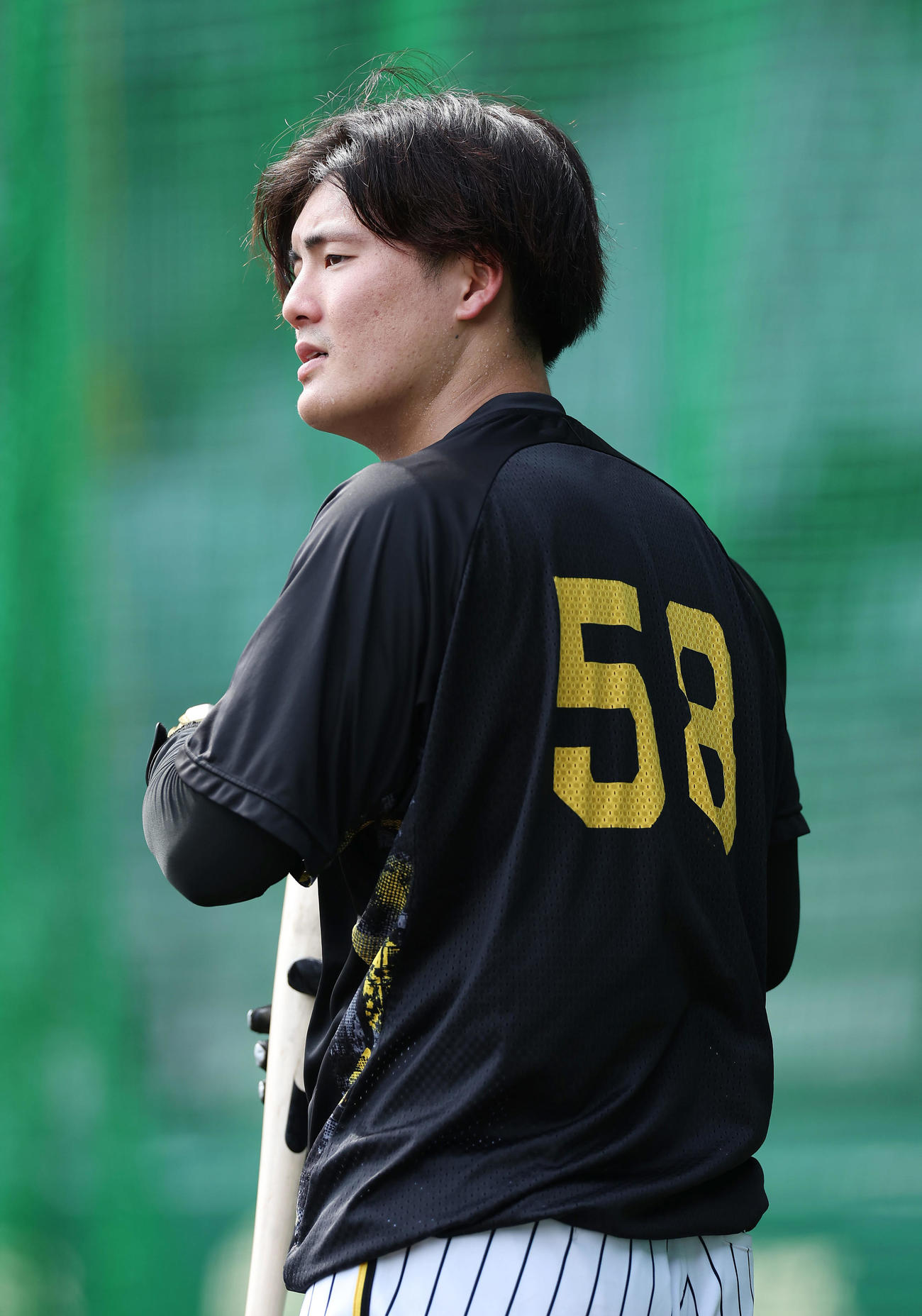 阪神対巨人　打撃練習に臨む阪神前川（撮影・前田充）