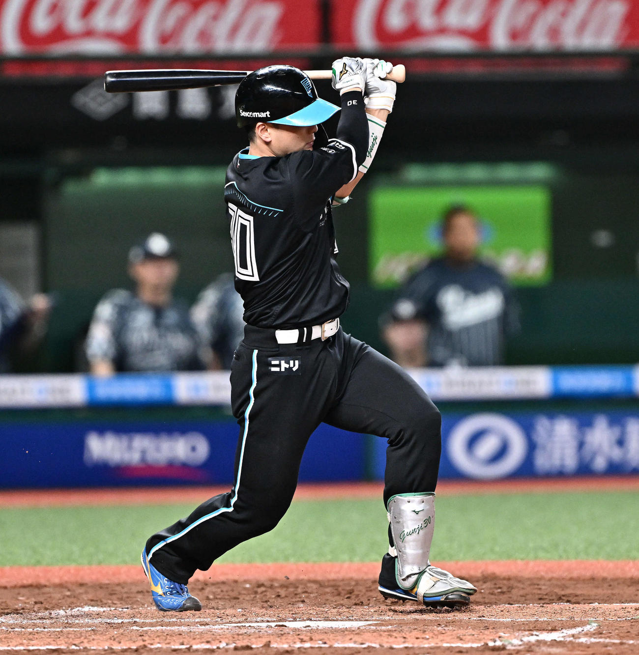 西武対日本ハム　7回表日本ハム2死二、三塁、郡司は左翼に2点適時二塁打を放つ（撮影・滝沢徹郎）