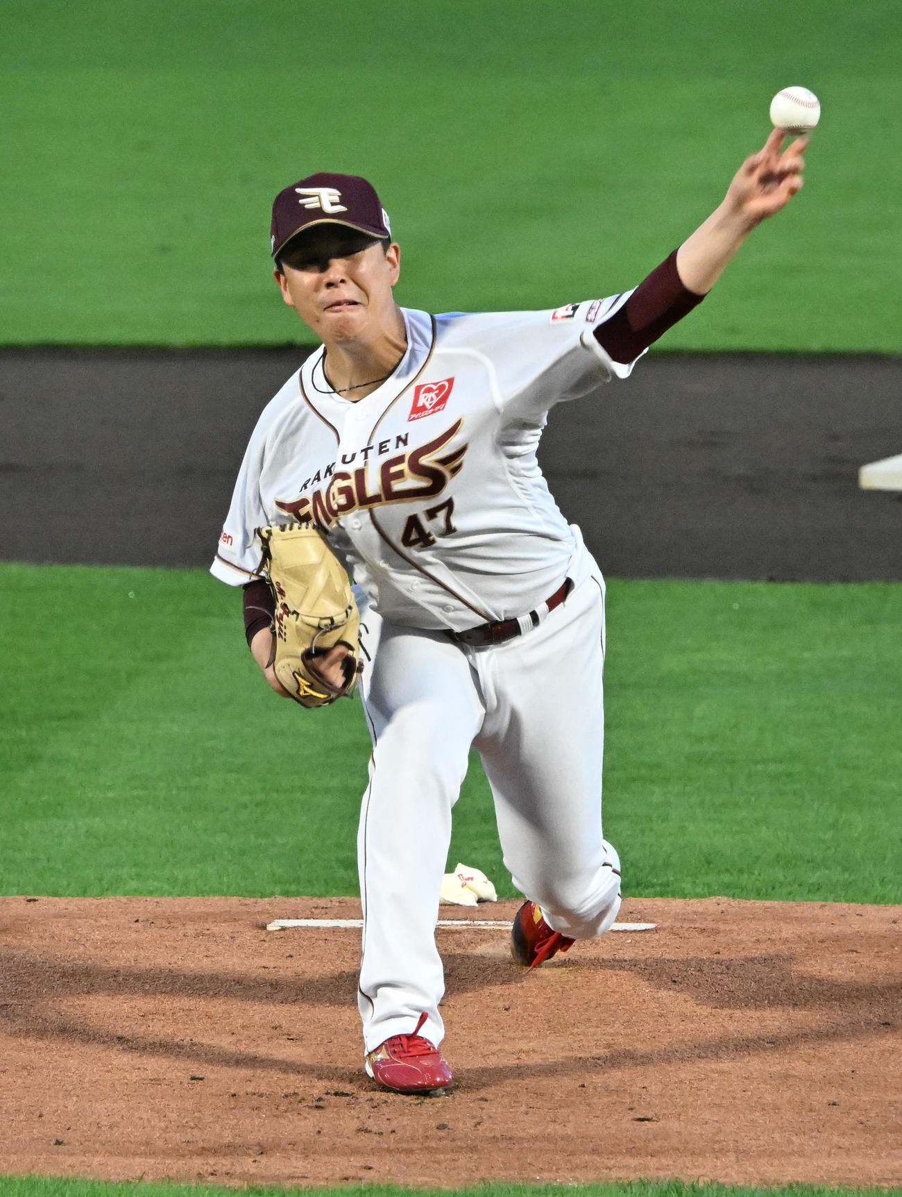 楽天対オリックス　力投する楽天先発の藤井（撮影・千葉一成）