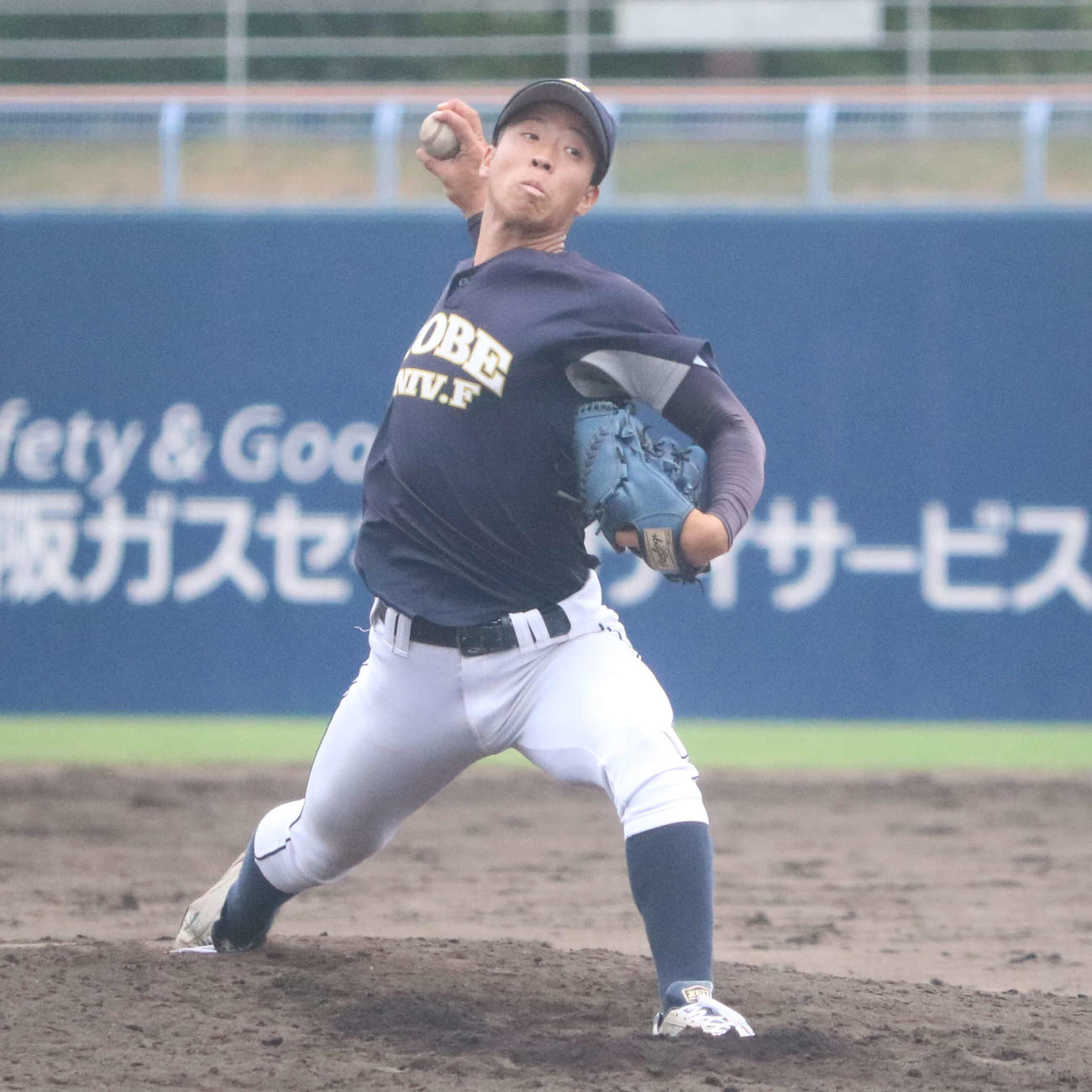 神戸医療未来大対大阪観光大　神戸医療未来大2番手の牟田（撮影・塚本光）