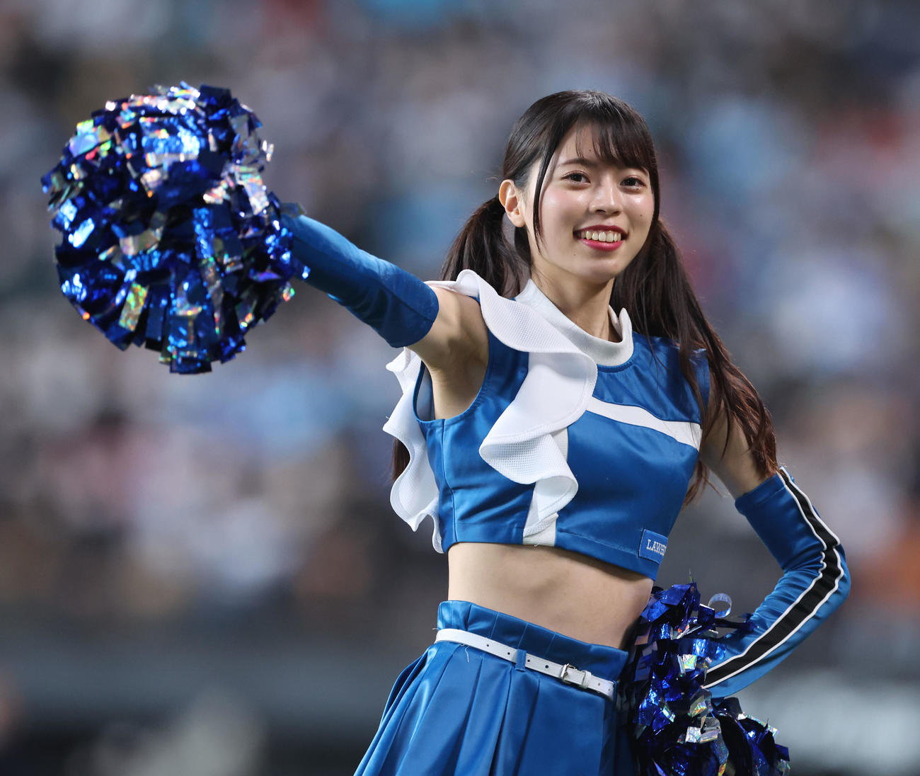 踊るファイターズガールの塩澤美咲