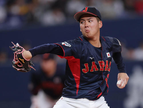 侍ジャパンの関大・金丸夢斗（2024年3月7日撮影）
