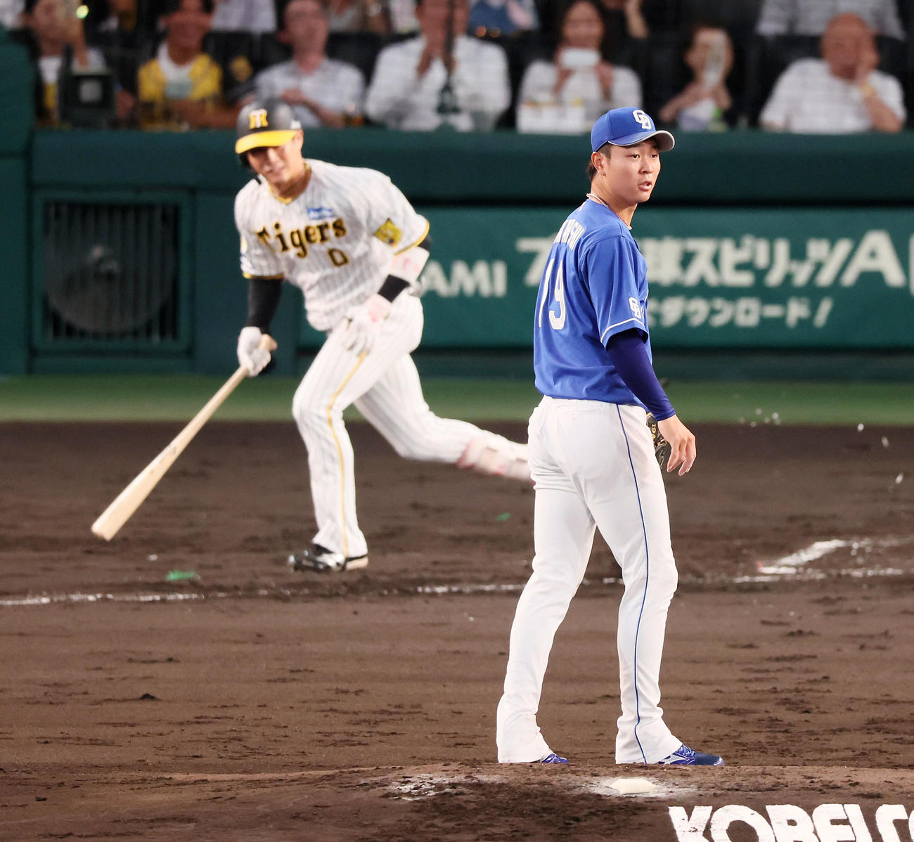 阪神対中日　2回裏阪神無死満塁、高橋宏は木浪に左2点適時打を打たれて失点（撮影・加藤哉）
